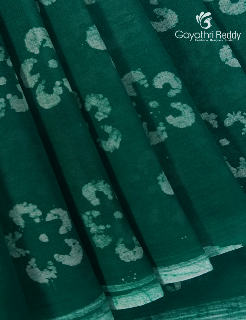 Cotton Batik Print Saree in Deep Rama Green