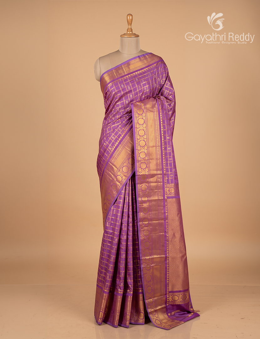Pure Gadwal Silk Saree in Lilac