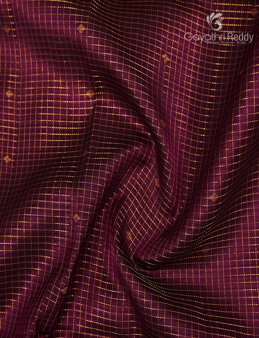 Pure Kanchipuram Vintage Silk Saree in Deep Magenta and Orange