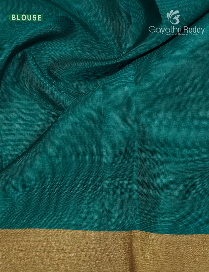 Pure Kanchipuram Silk Saree in Mehendi Green and Teal Blue (Small Border )