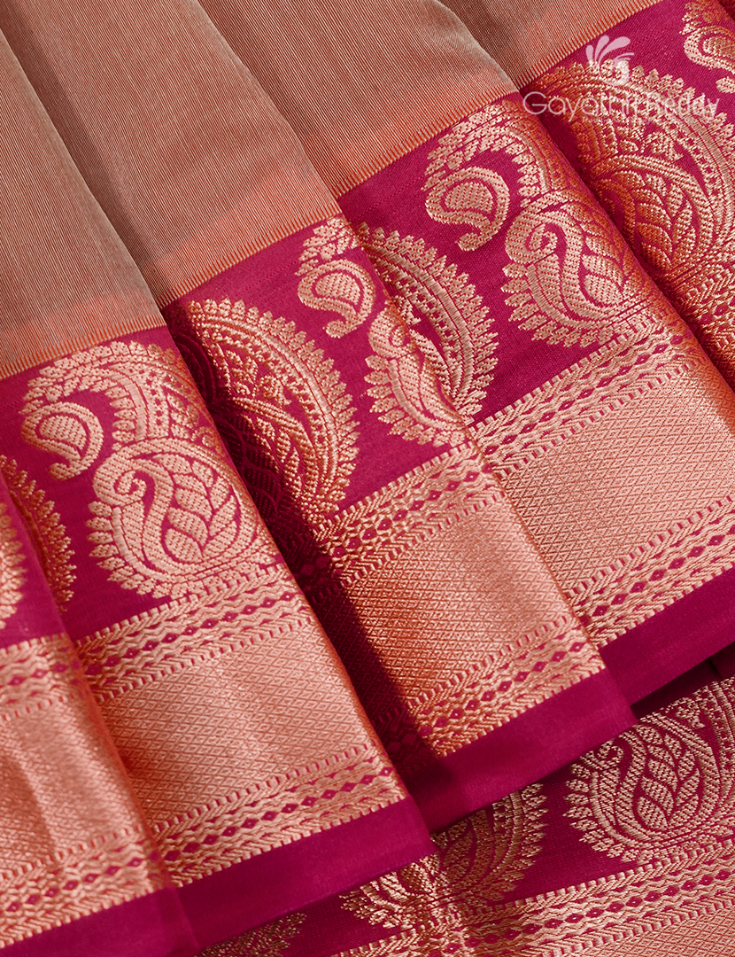 Pure Kanchipuram Sico Saree in Dual tone of Beige and Rani Pink