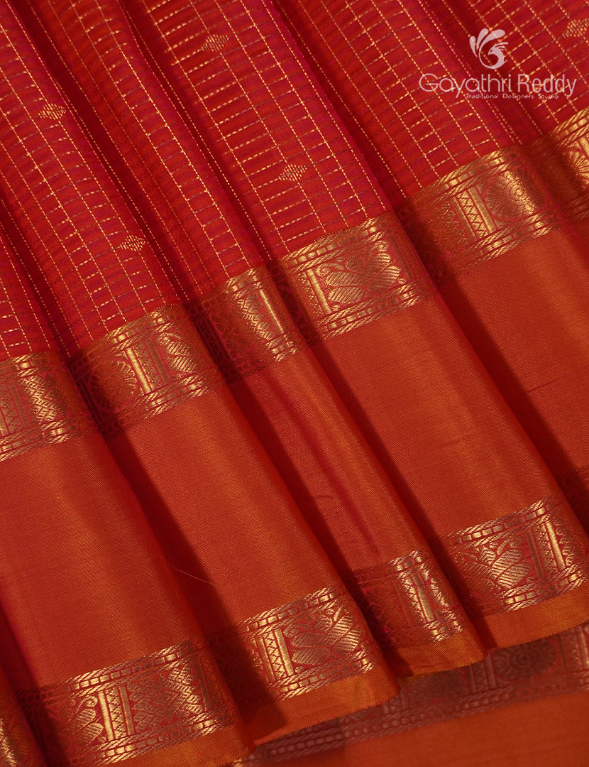 Pure Kanchipuram Vintage Silk Saree in Peach Pink and Orange