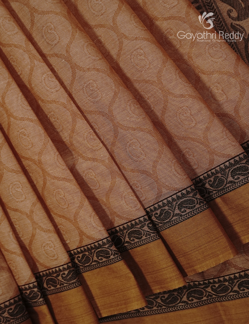 Pure Kanchi Cotton Saree in Mud Brown