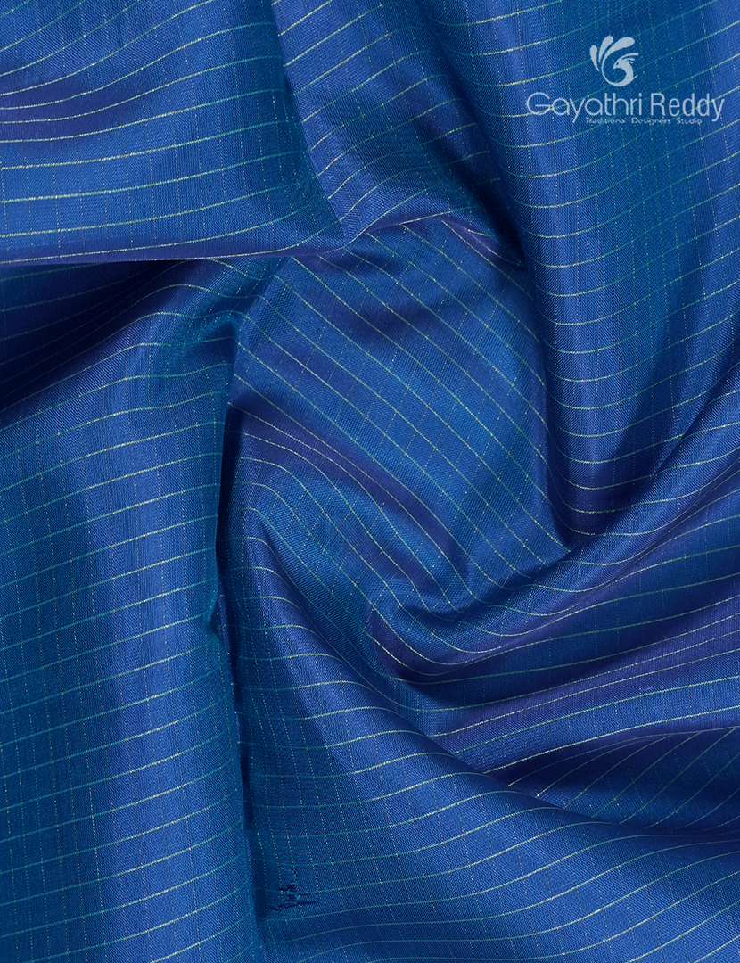 Pure Kanchipuram Silk Saree in Blue and Purple (Light Weight)