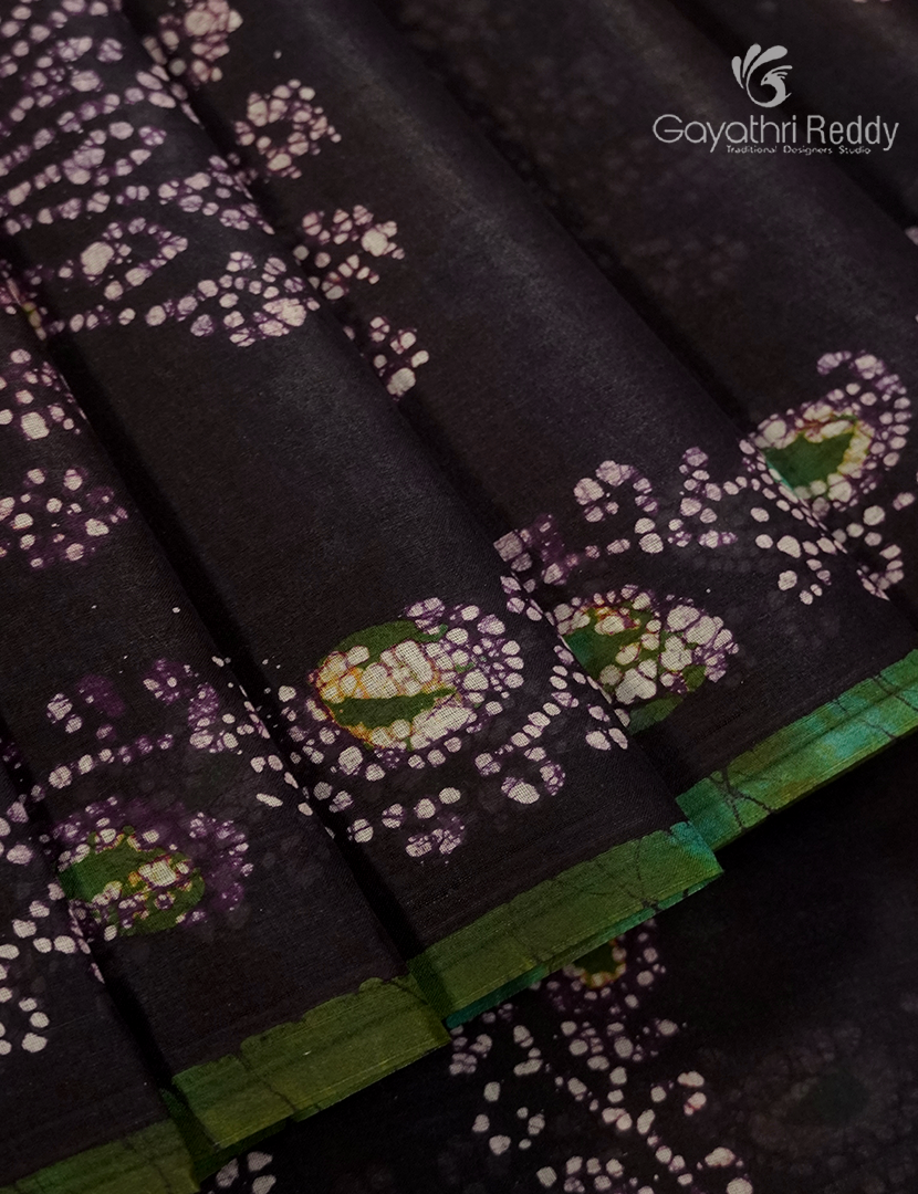 Cotton Batik Print Saree in Deep Brown