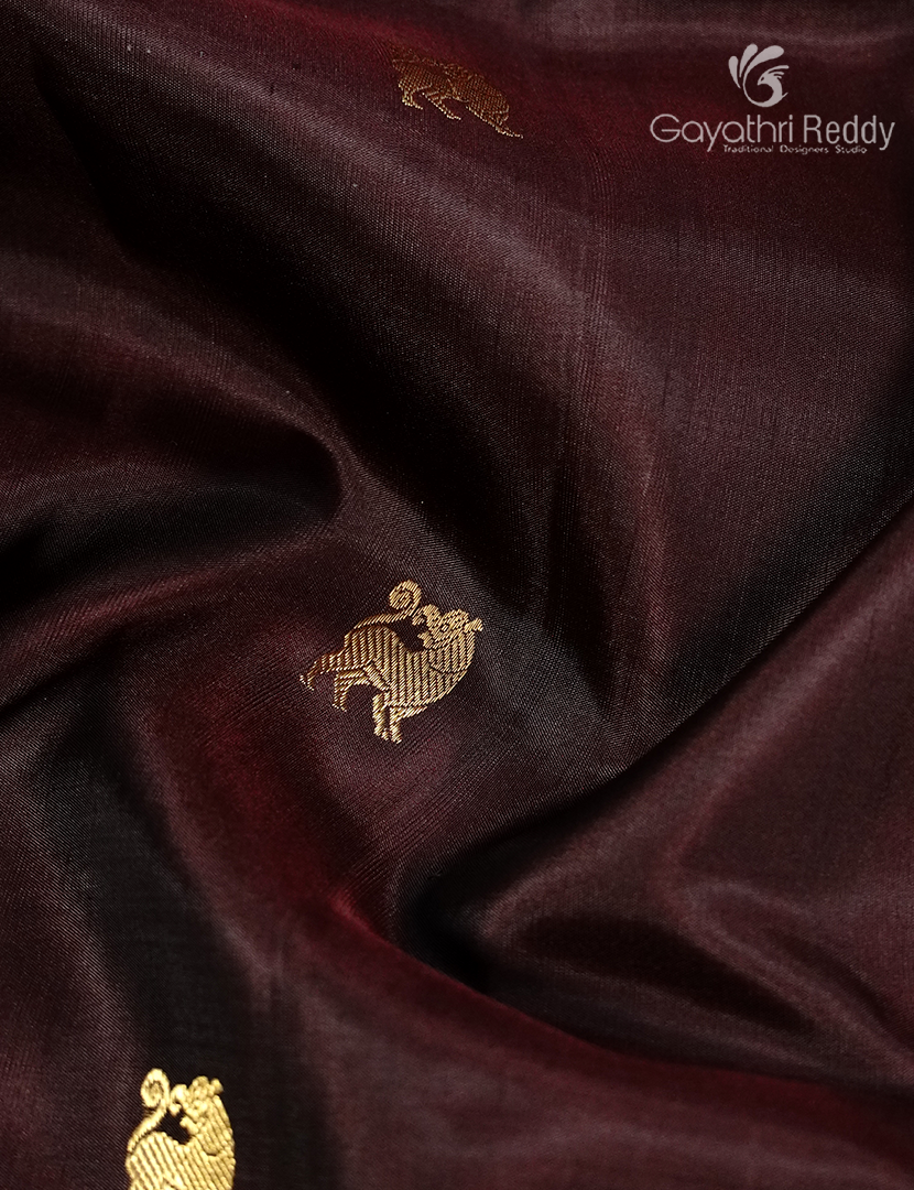 Pure Kanchipuram Silk Saree in Deep Brown (Medium Borders )