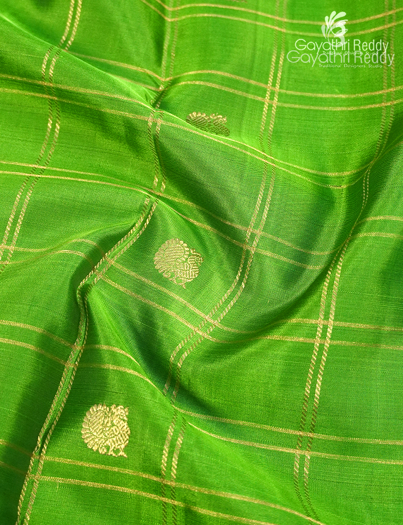 Pure Kanchipuram Vintage Saree in Parrot Green and Deep Brown