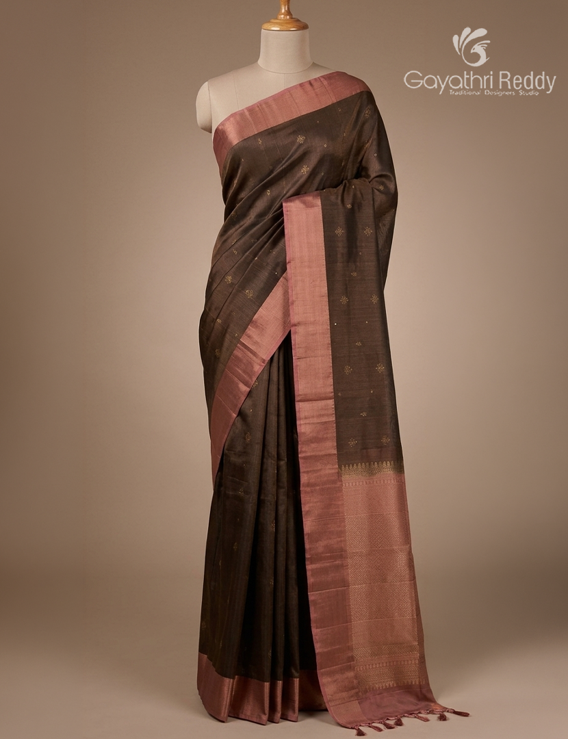 Pure  Kanchipuram Light Weight Silk Saree in Brown and Peach