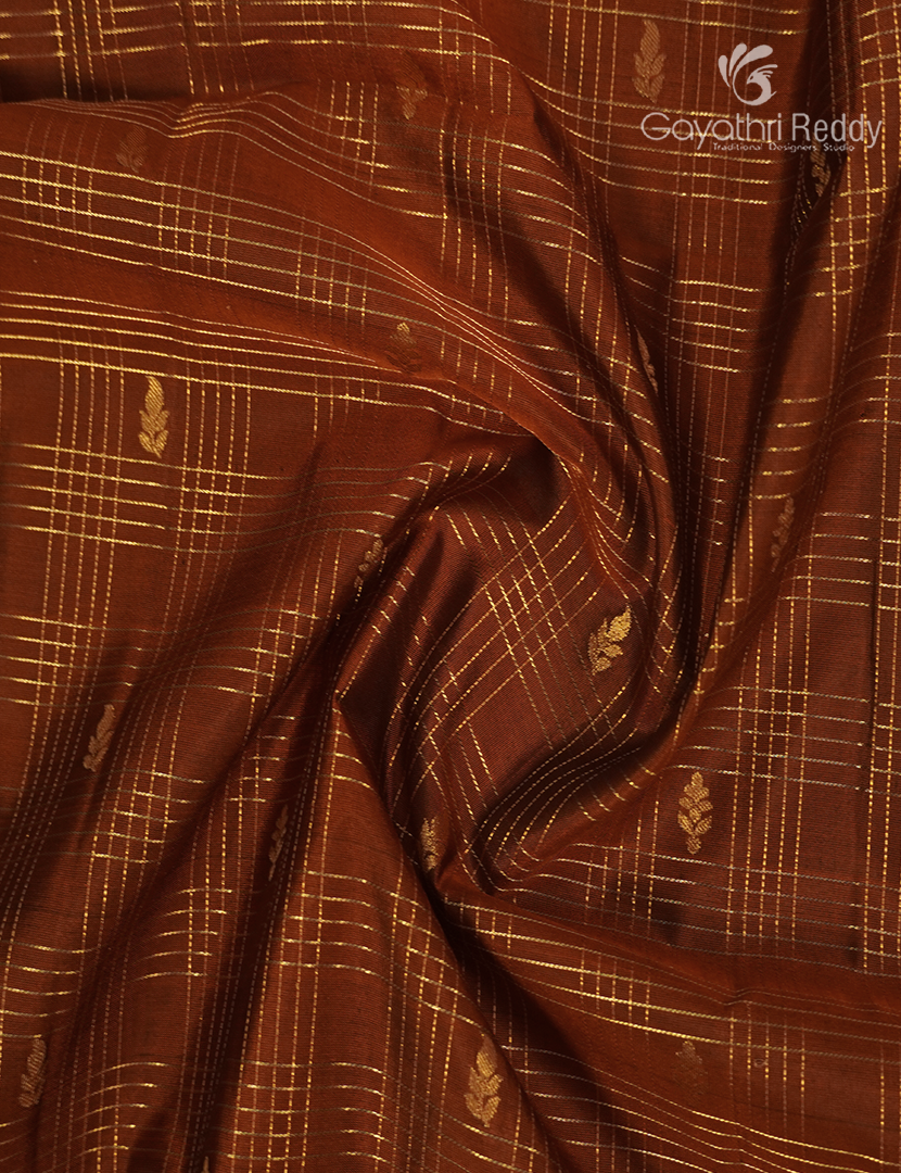 Pure Kanchipuram Vintage Silk Saree in Rust Brown and Green