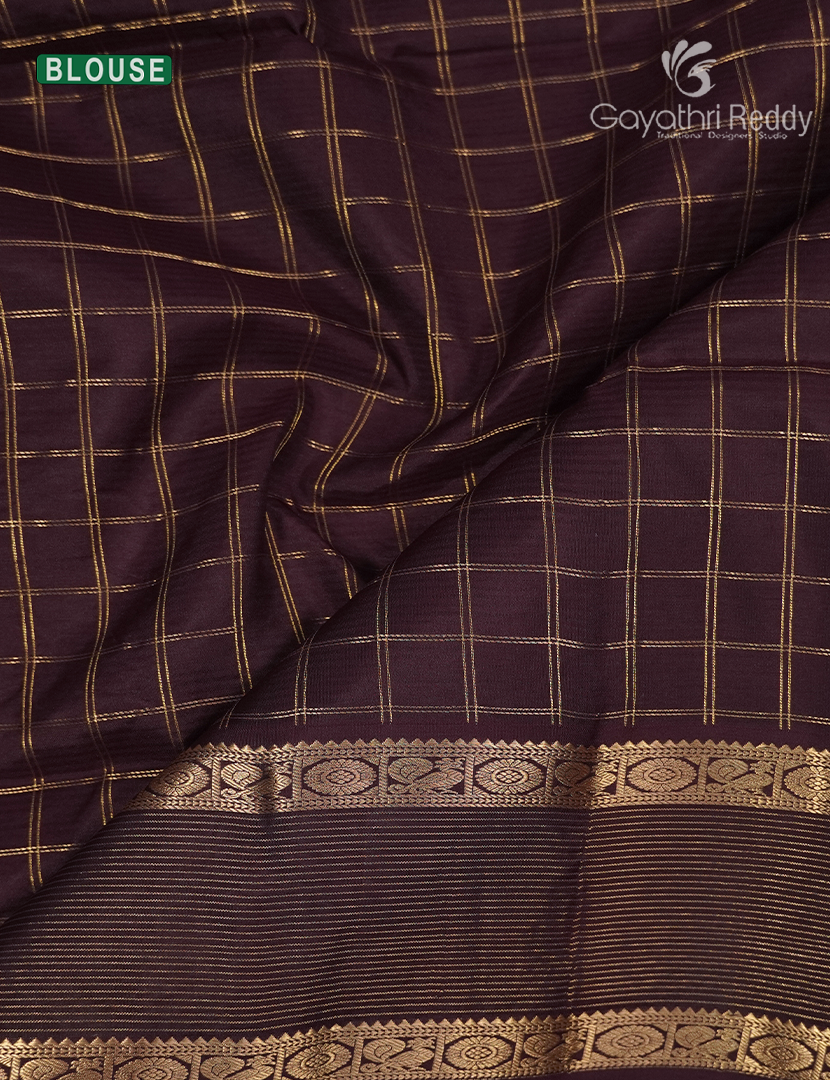 Pure Kanchipuram Vintage Silk Saree in Grey and Brown