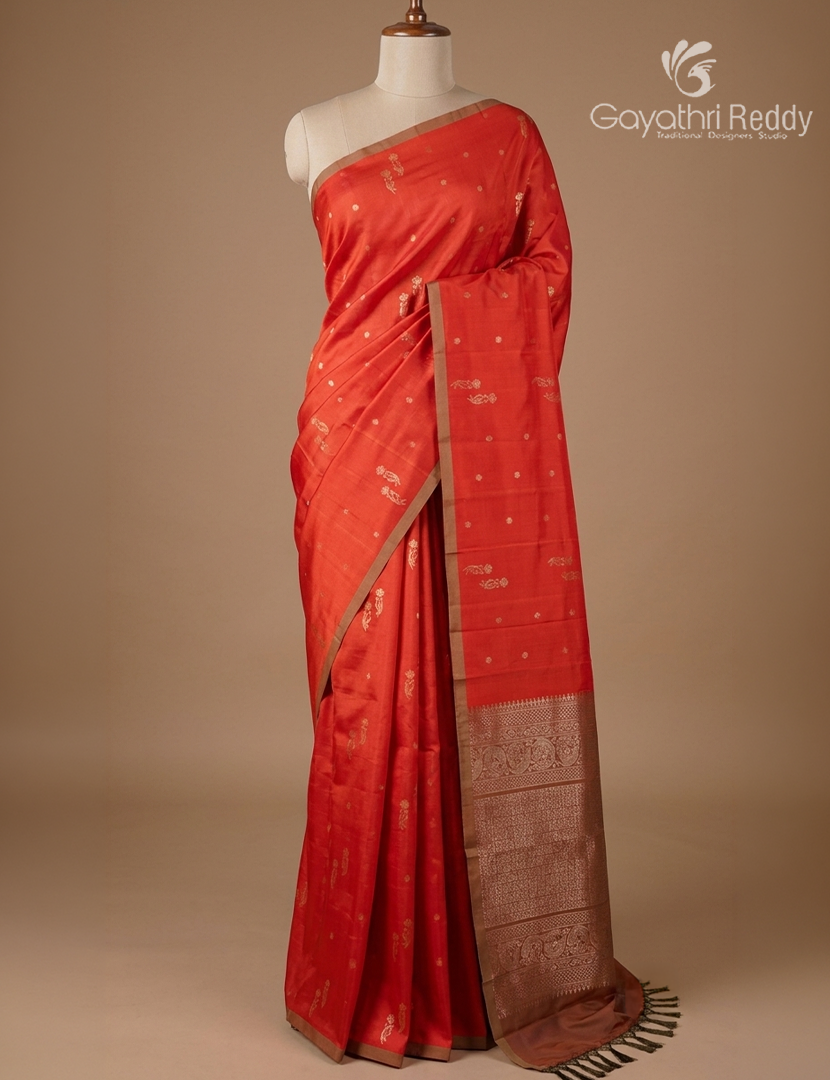 Pure  Kanchipuram Light Weight Silk Saree in Peach Pinkk