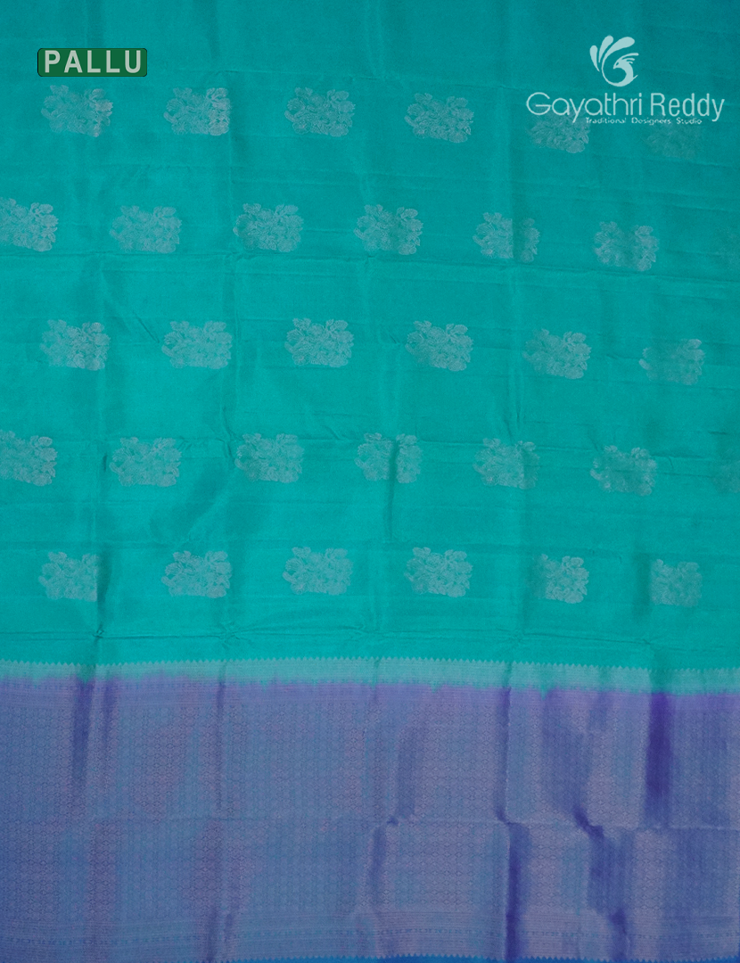 Pure Kanchipuram Silk  Saree in Sky Blue ( Butta Style )