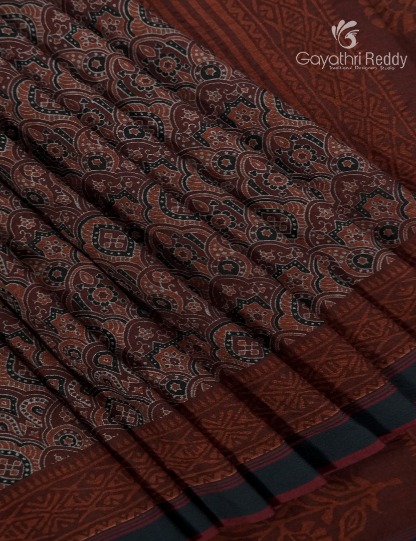Vidharbha Cotton Saree in Deep Maroon