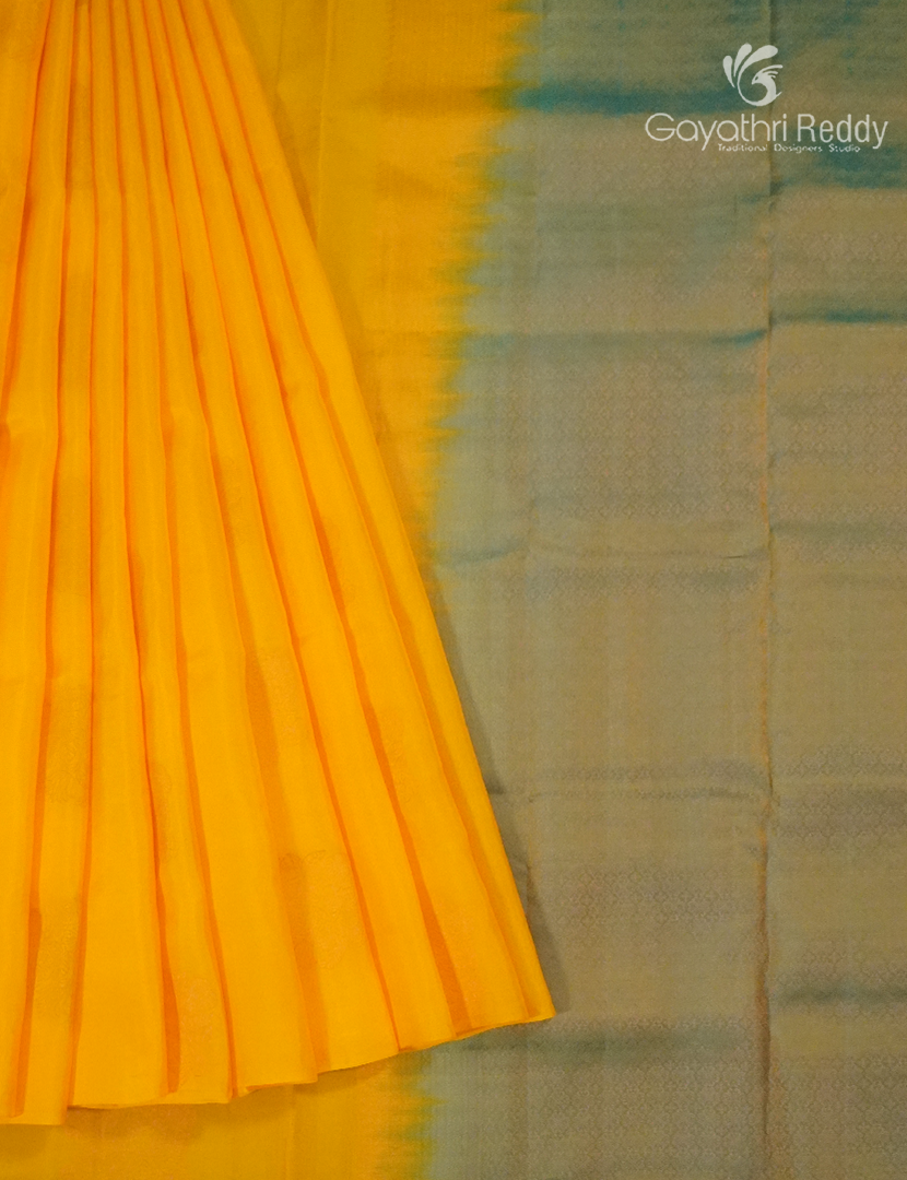 Pure Kanchipuram Silk  Saree in Yellow ( Butta Style )
