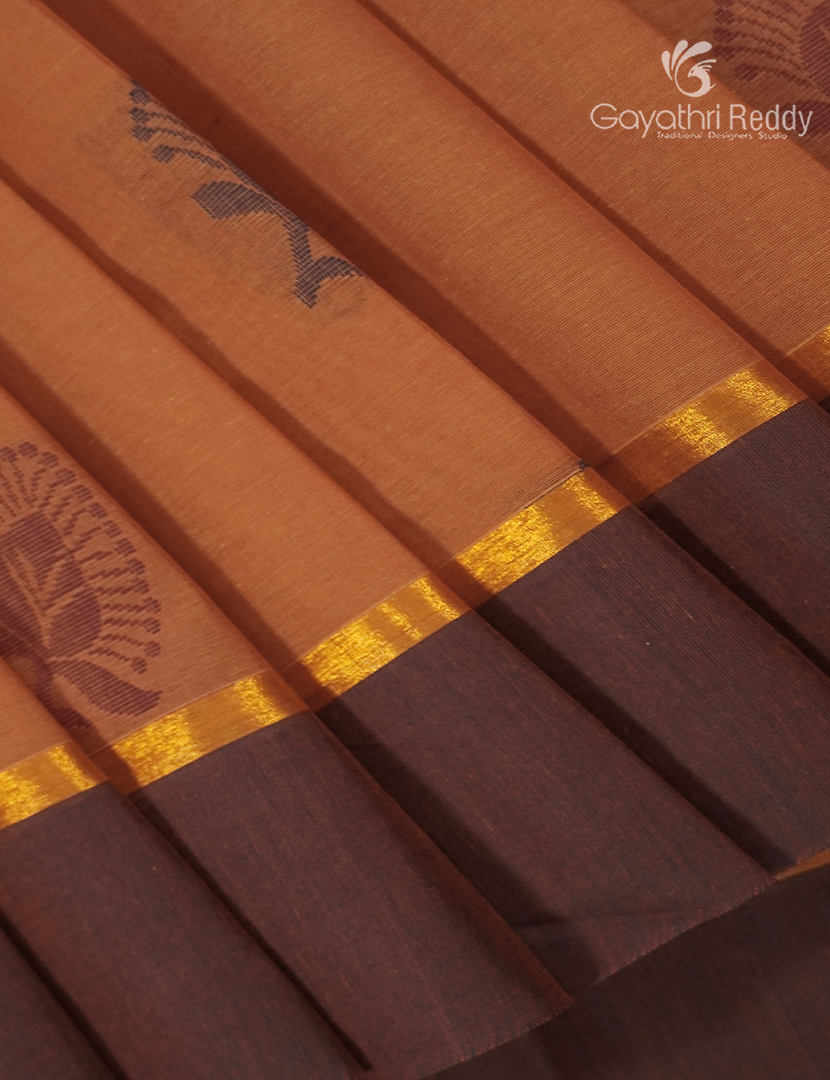 Pure Kanchi Cotton Saree in Peach