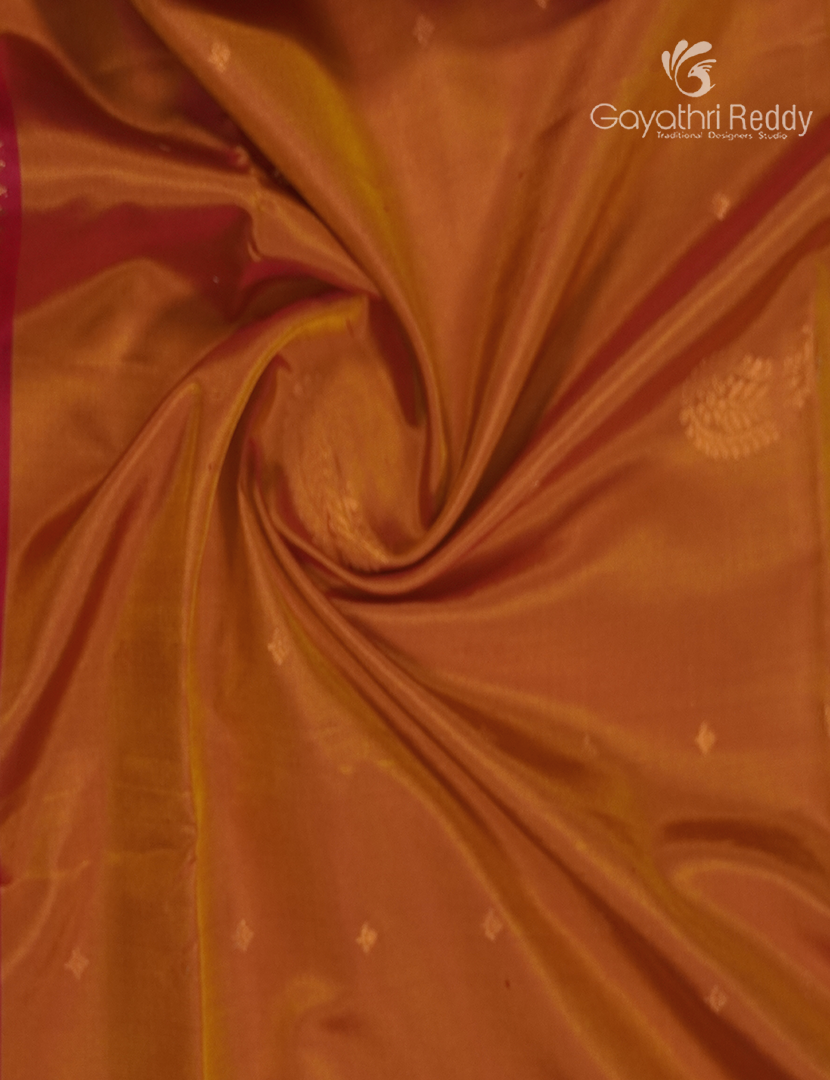 Pure Kanchipuram Vintage Silk Saree in Mustard and Rani Pink