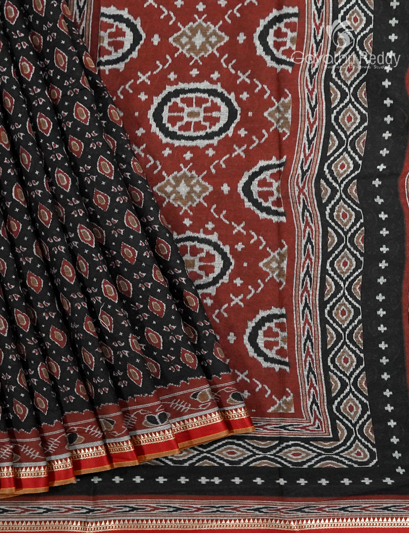 Vidharbha Cotton Saree in Black and Rust
