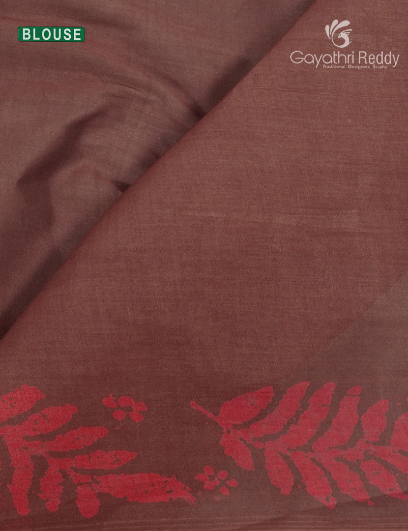 Cotton Batik Print Saree in Terracota Red and Dark Earth Brown