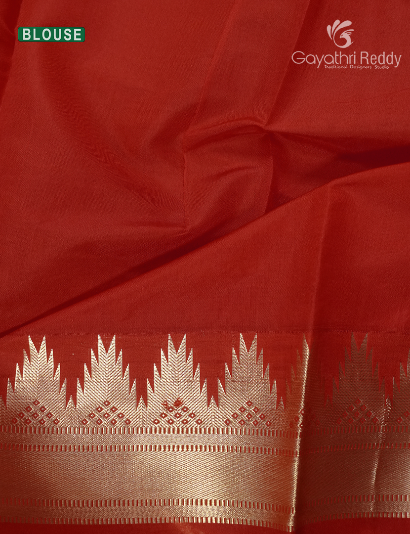 Pure Kanchipuram Sico Saree in Pastel Beige and Red