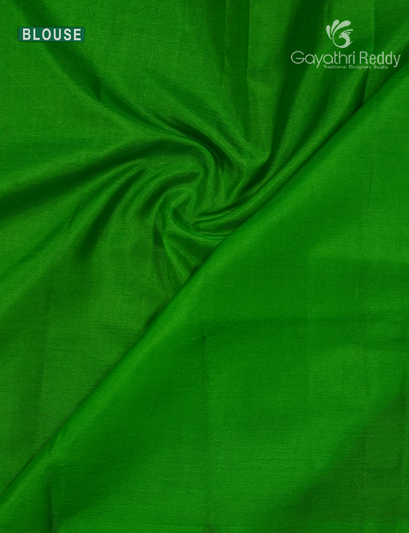 Pure Uppada Silk Saree in Deep Jamun and Parrot Green