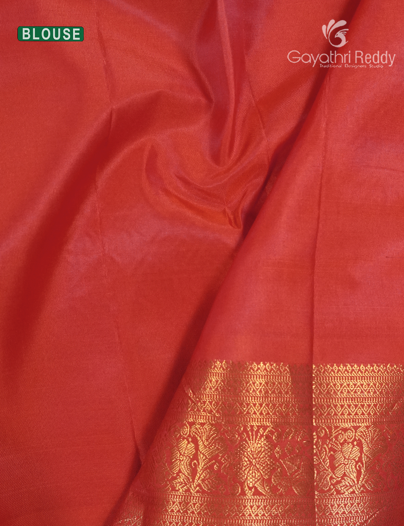 Pure Kanchipuram Silk Saree in Peach and Orange