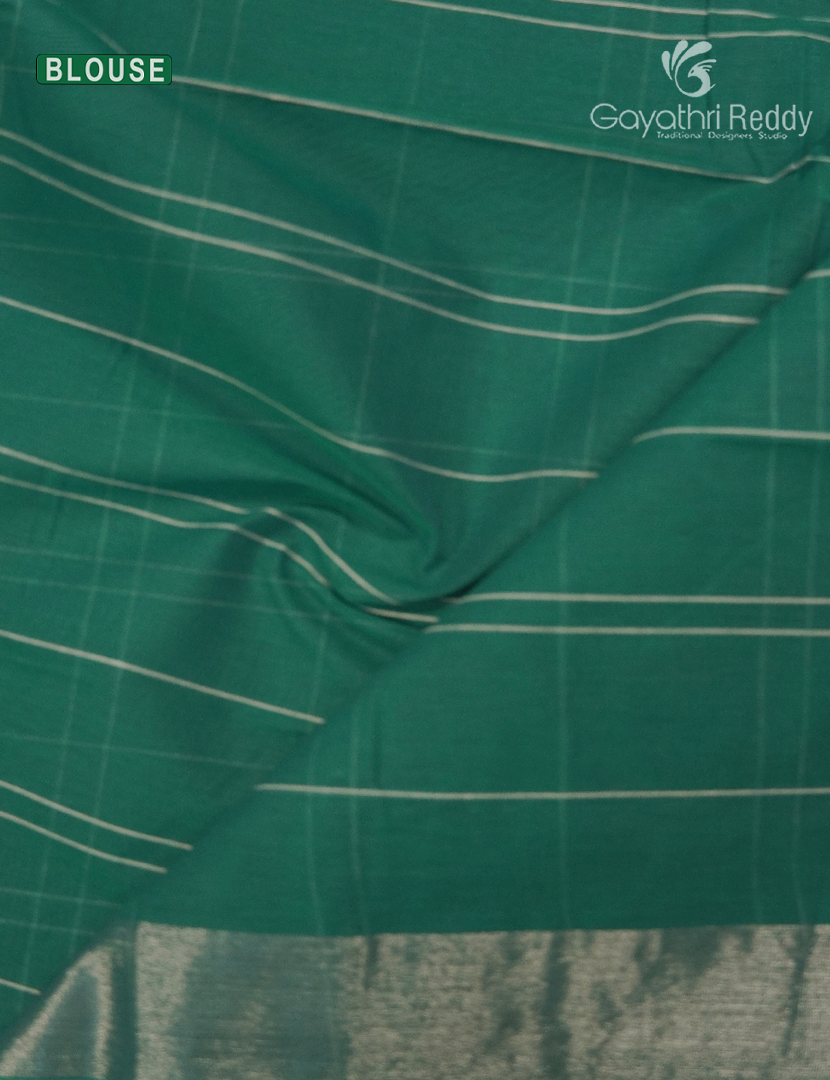 Pure Kanchi Cotton Saree in Rama Green