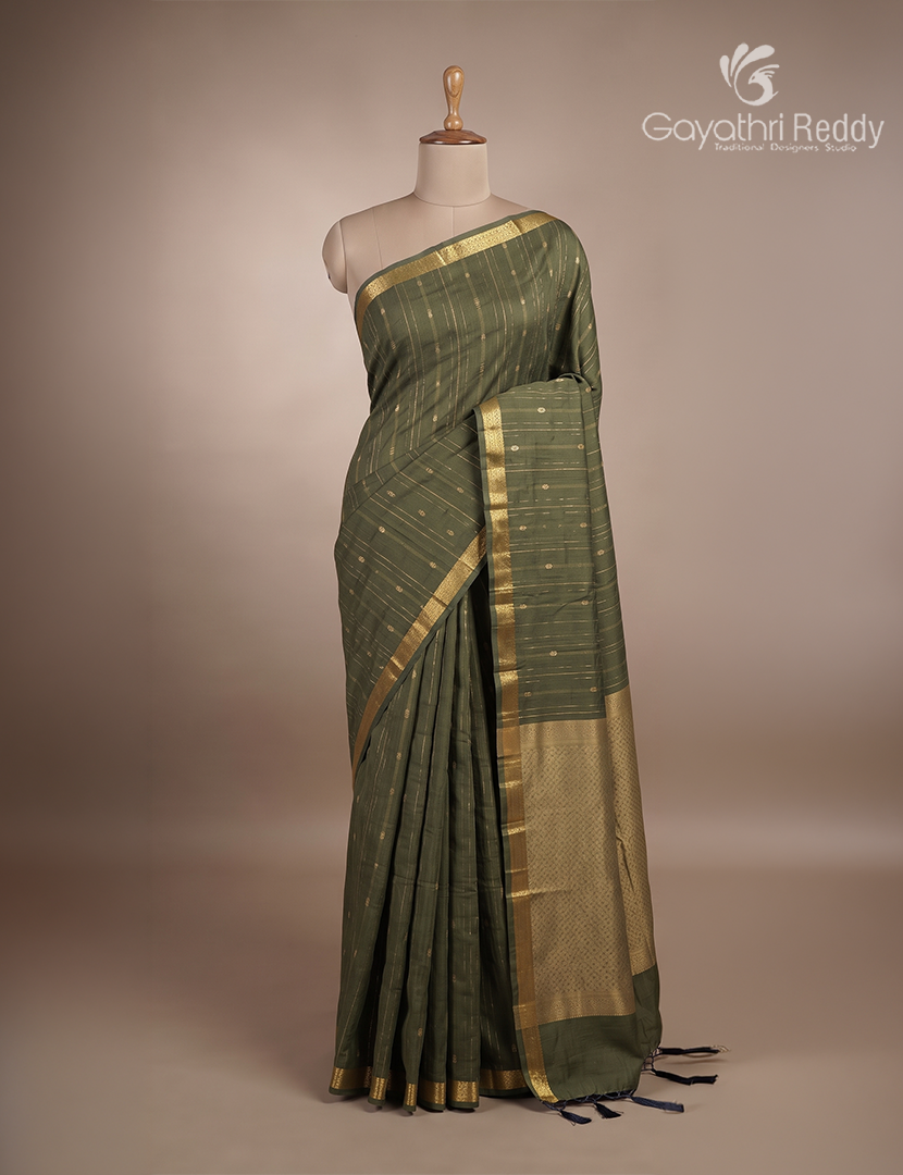 Pure Kanchi Cotton Saree in Deep Olive Green