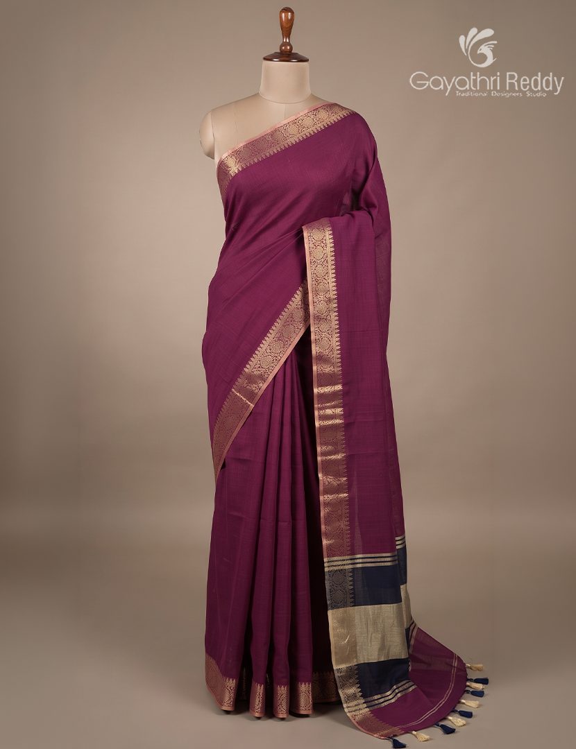 Jamdani Cotton Saree in Deep Magenta