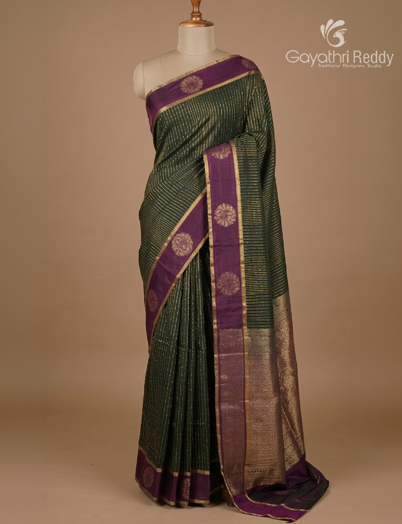 Kanchipuram Sico Saree in Deep Olive Green and Deep Snuff