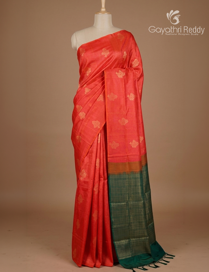 Pure Kanchipuram Silk  Saree in Peach Pink( Butta Style )