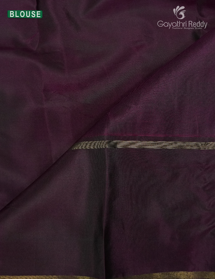 Pure Kanchi Vintage Saree in Deep Green and Deep Brown