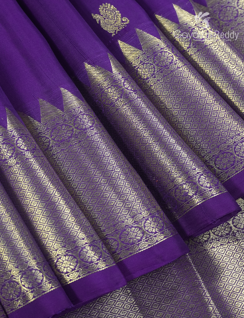 Pure Kanchipuram Silk Vintage Saree in Purple