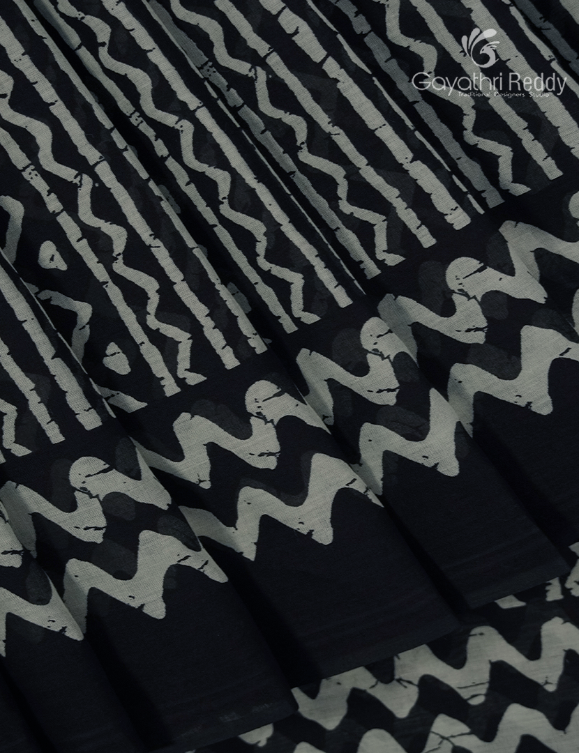 Pure MulMul Cotton Saree in Black and White