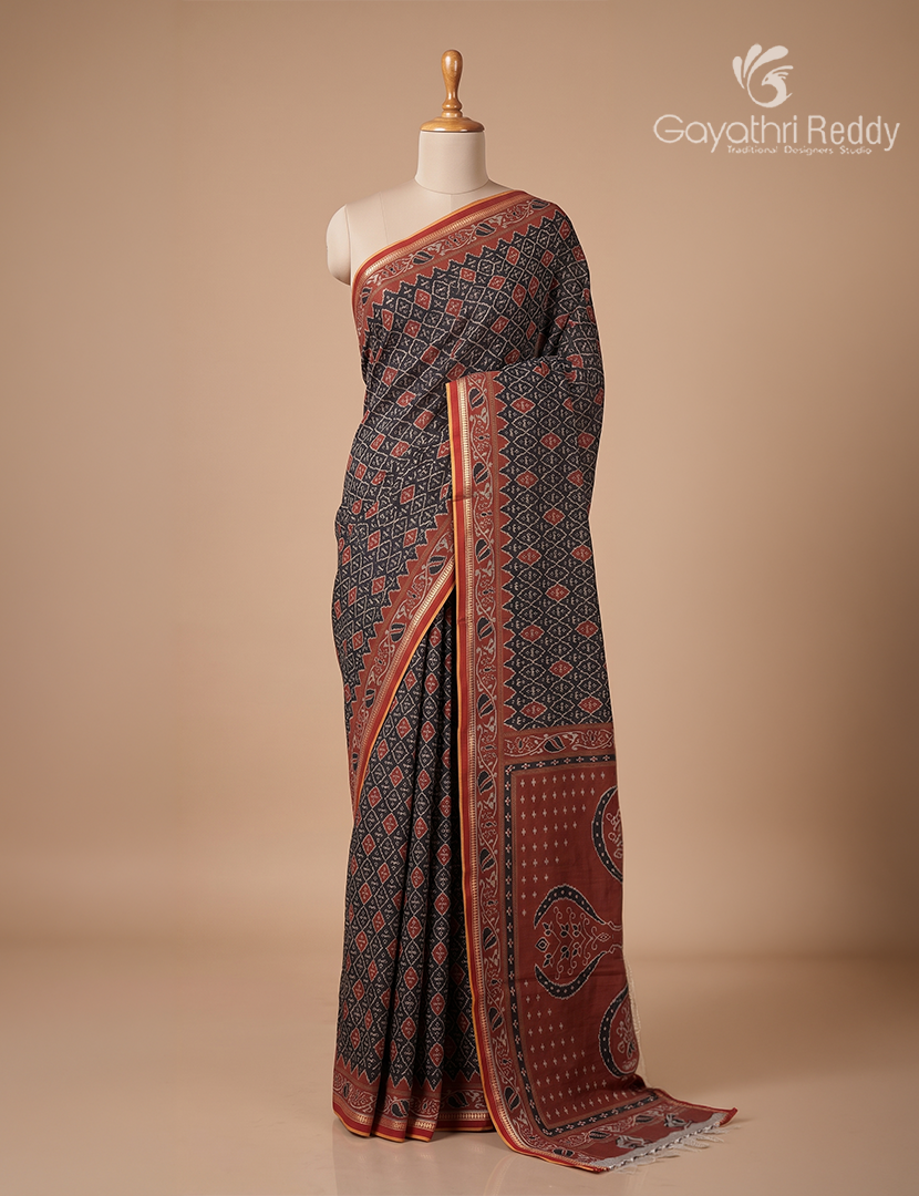 Vidharbha Cotton Saree in Black and Rust