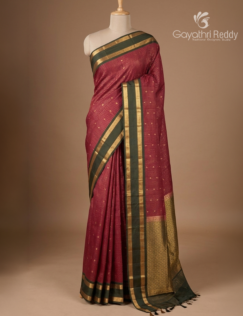 Pure Kanchipuram Vintage Silk Saree in Ruby Pink and Green