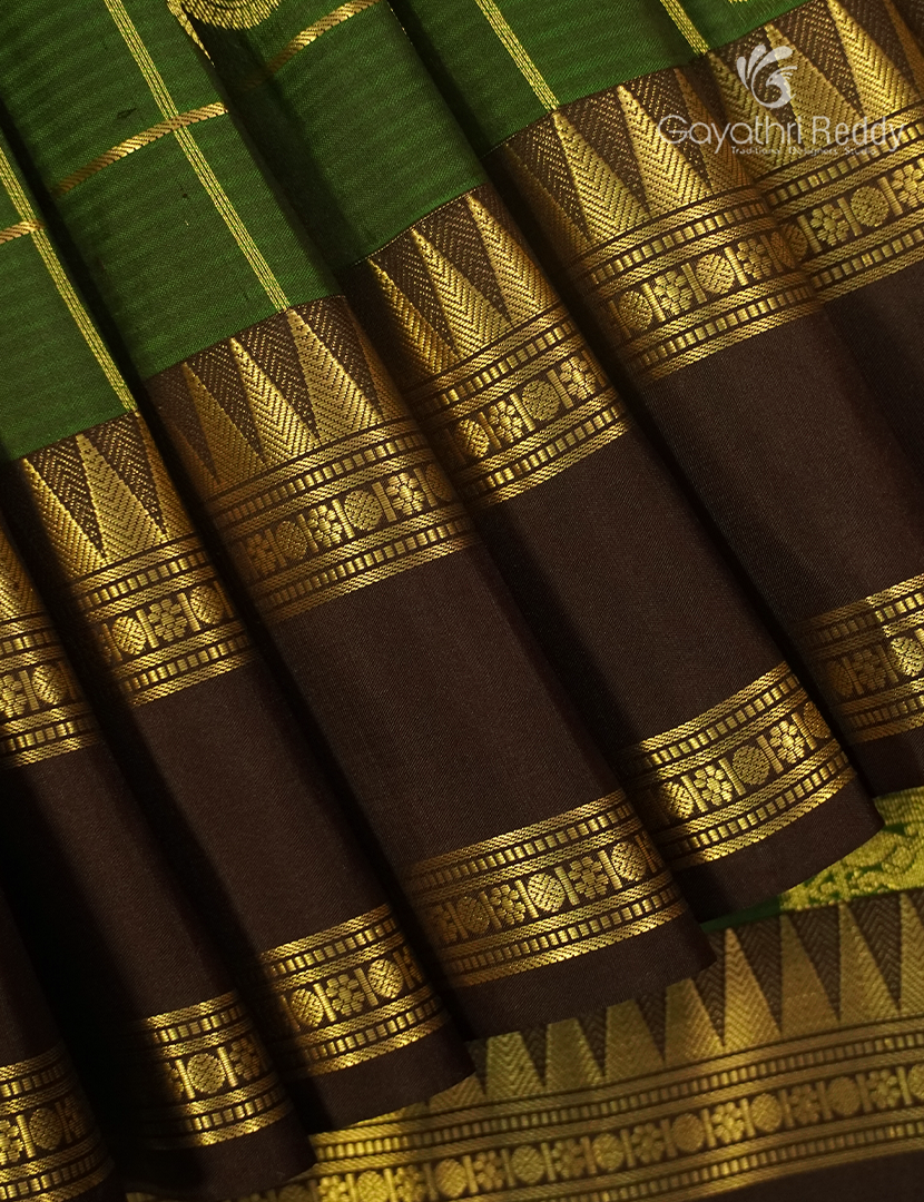 Pure Kanchipuram Vintage Silk Saree in Olive Green   and  Deep Brown