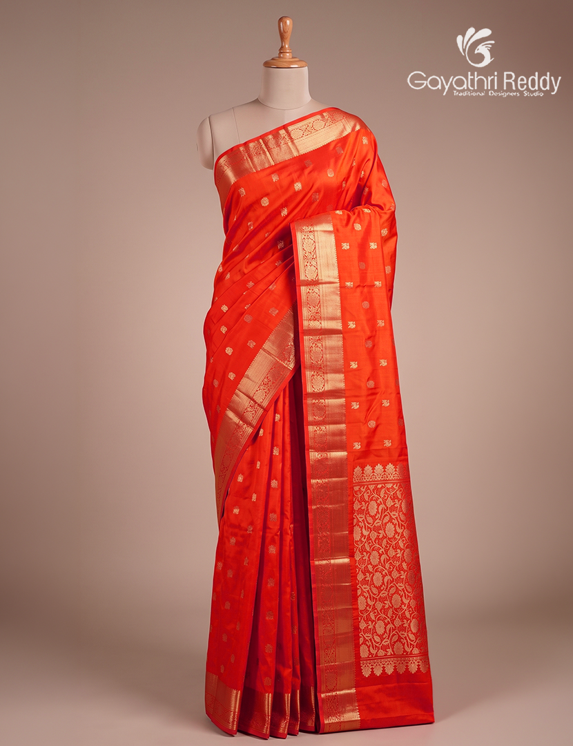 Pure Kanchipuram Silk Saree in Orange (Medium Borders )