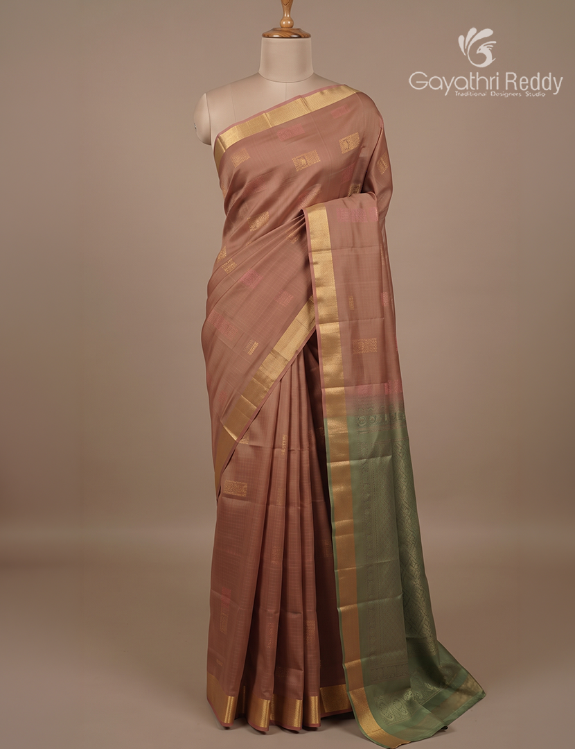 Pure Kanchipuram Silk Saree in Pastel Peach ( Small Borders)