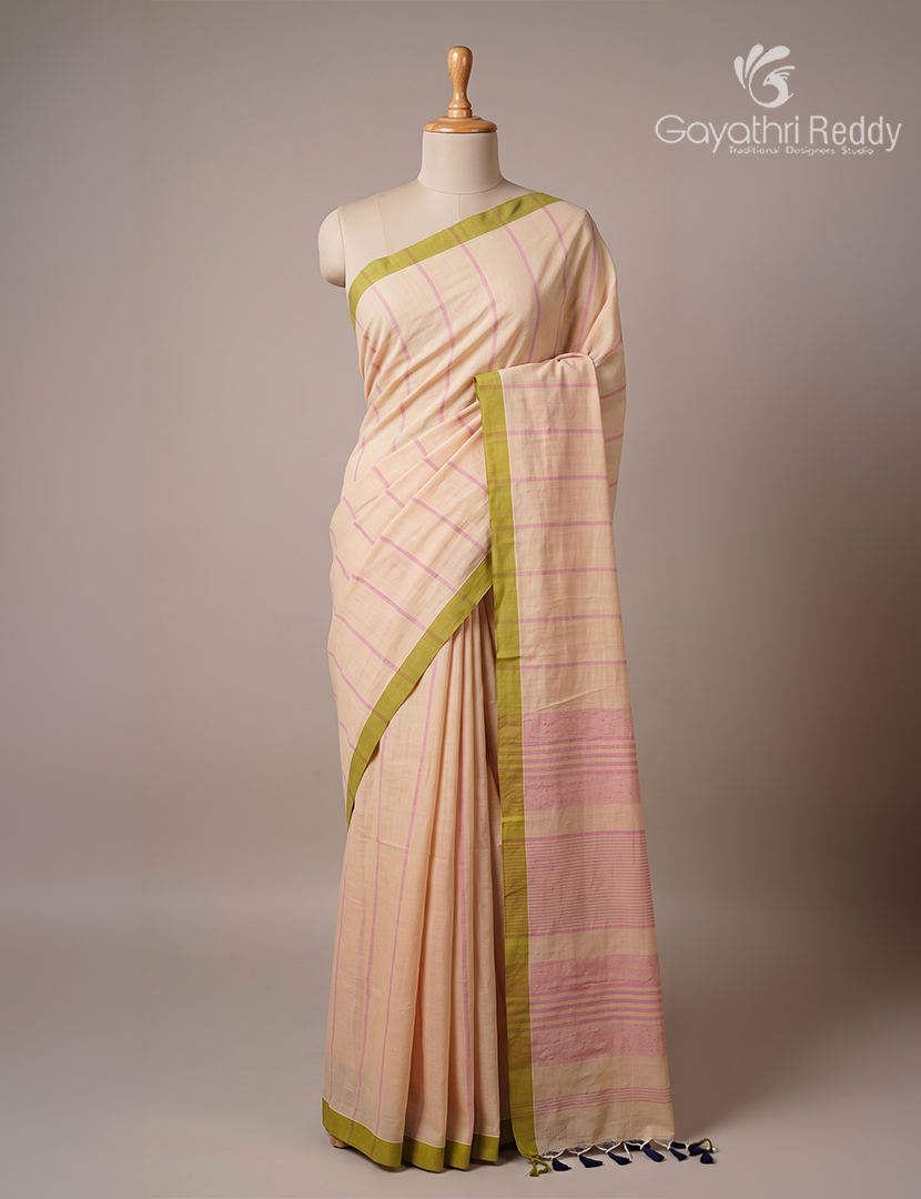 Pure Handloom Cotton Saree in Light Baby Pink