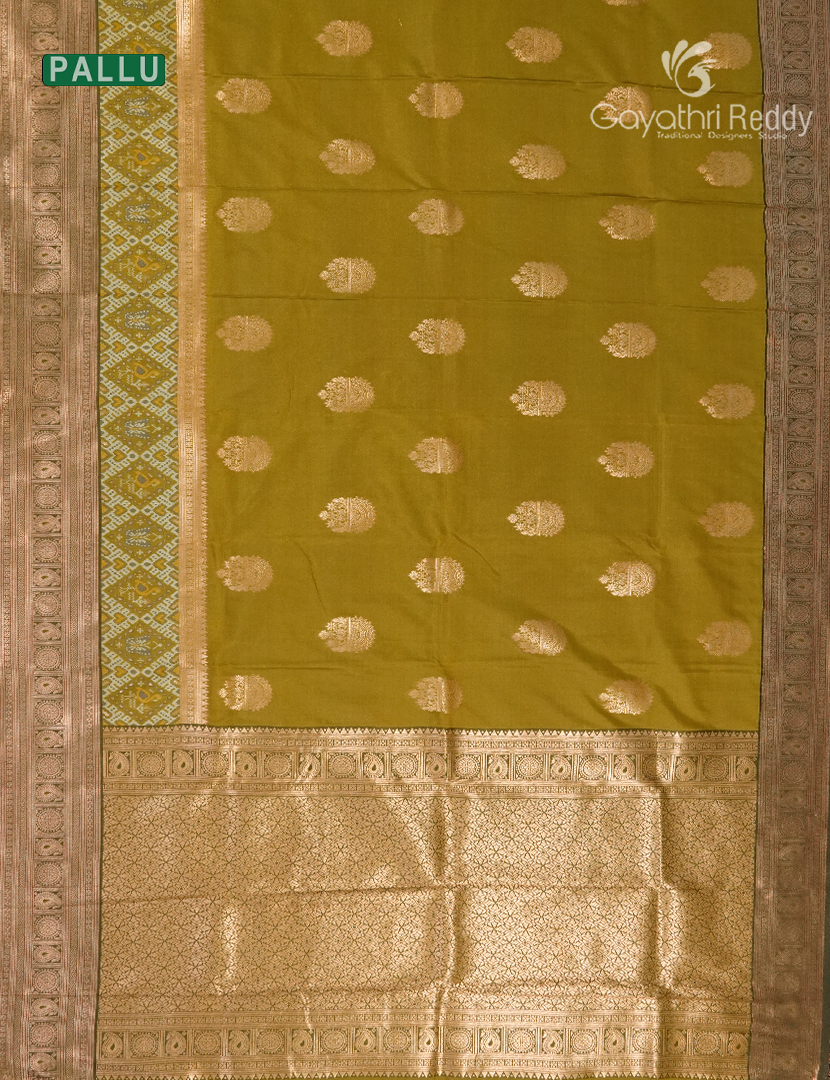 Semi Kanchipuram Art Silk Saree in Mehendi Green