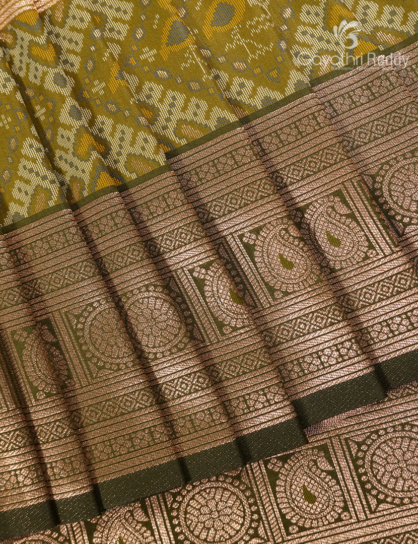 Semi Kanchipuram Art Silk Saree in Mehendi Green