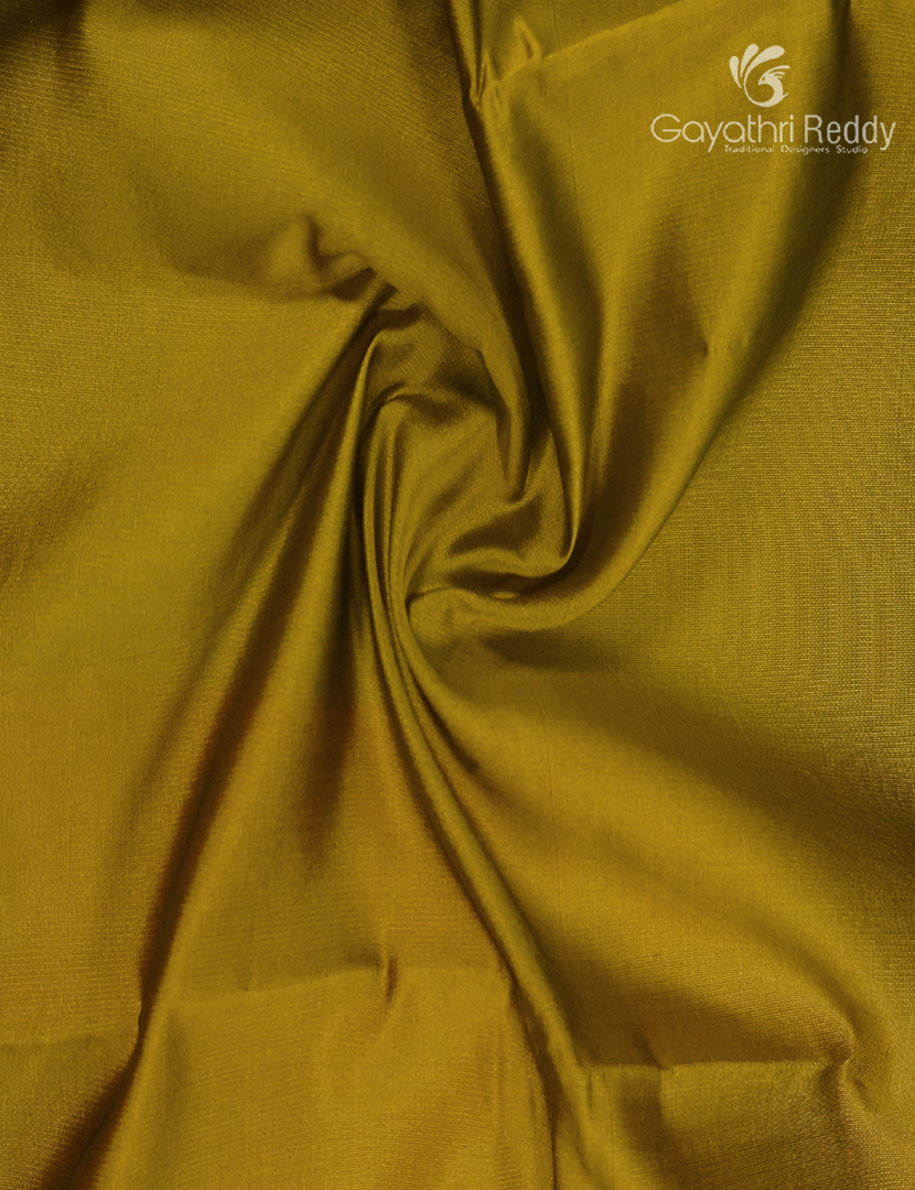 Semi Gadwal Saree in Mehendi Green and Orange