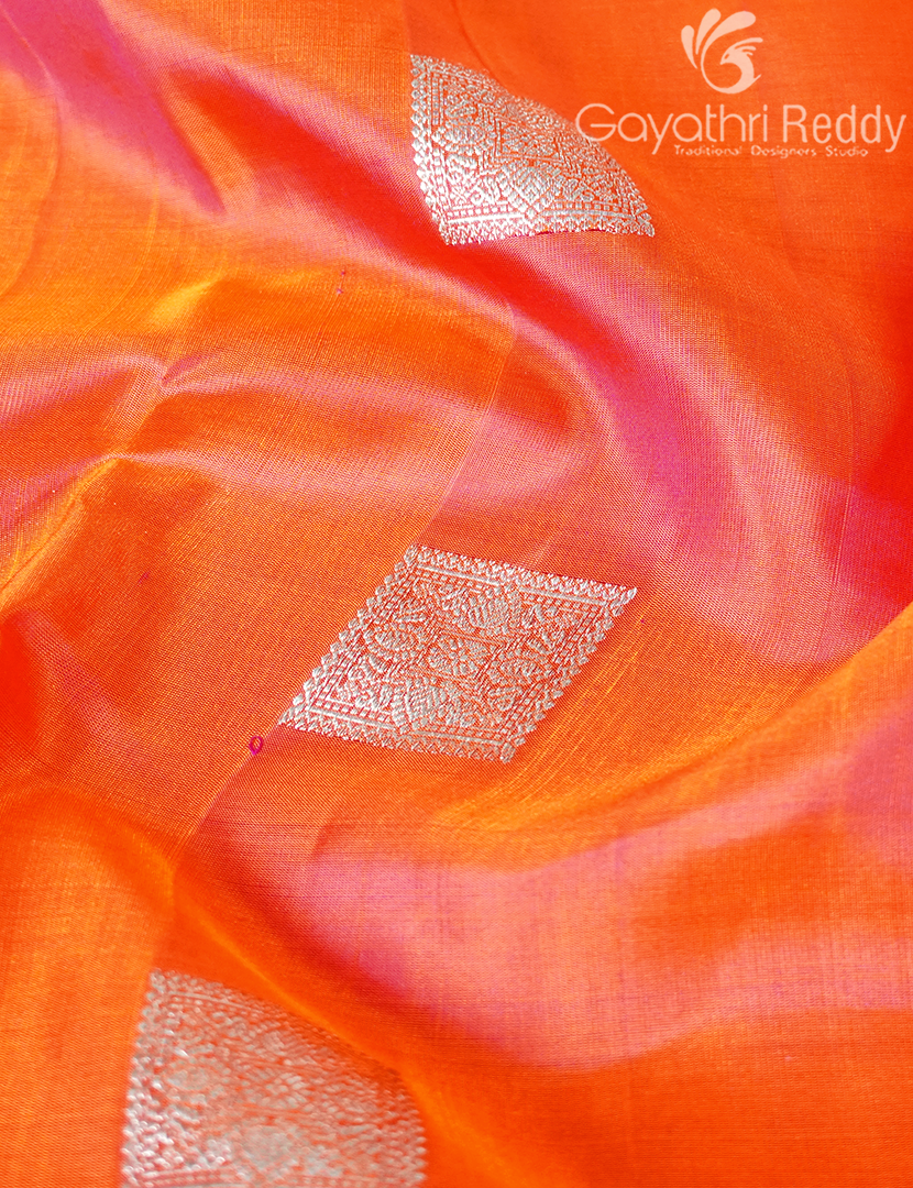 PURE VENKATAGIRI PATTU-VP1150