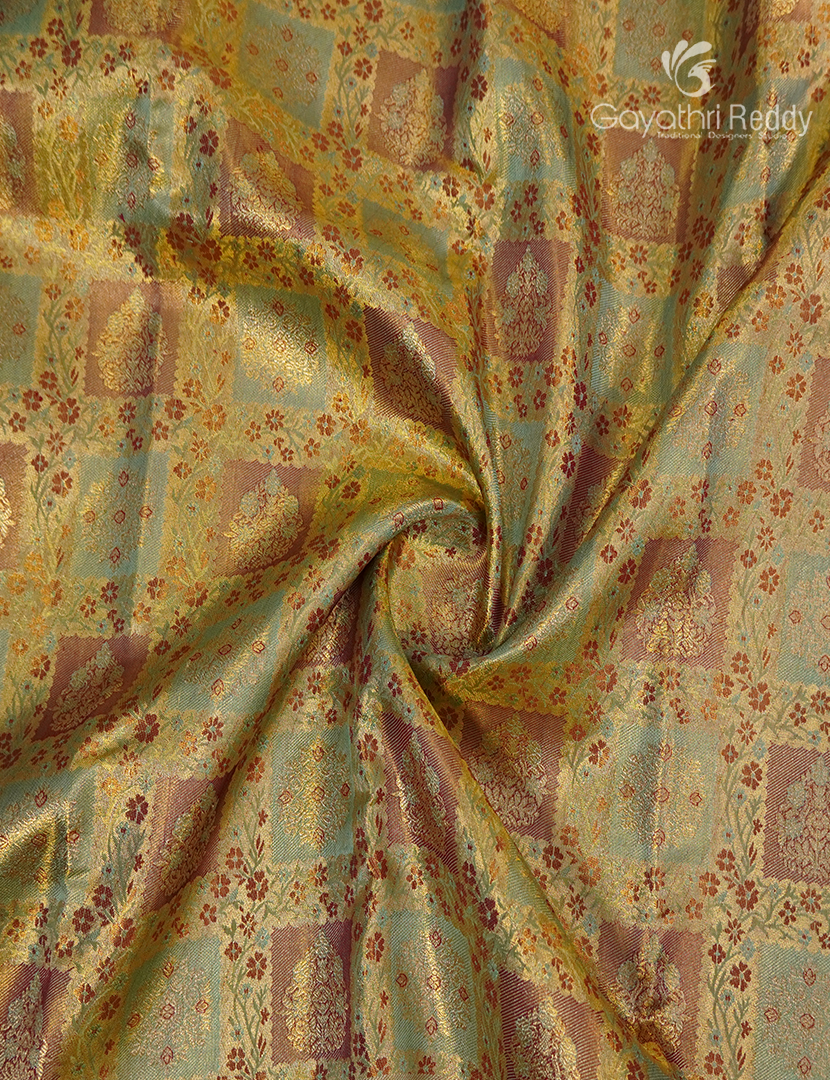 Pure  Kanchipuram Silk Saree  in Rose Gold and Mint Green ( Brocade Pattern )