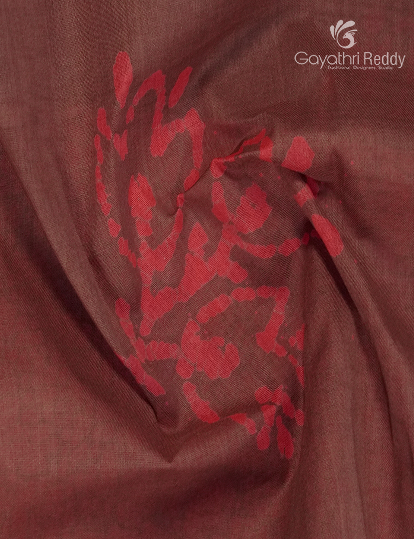Cotton Batik Print Saree in Terracota Red and Dark Earth Brown