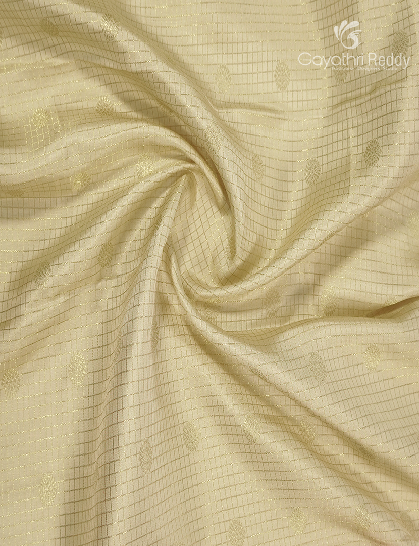 Pure Kanchipuram Silk Talambralu  Saree in Cream and Red