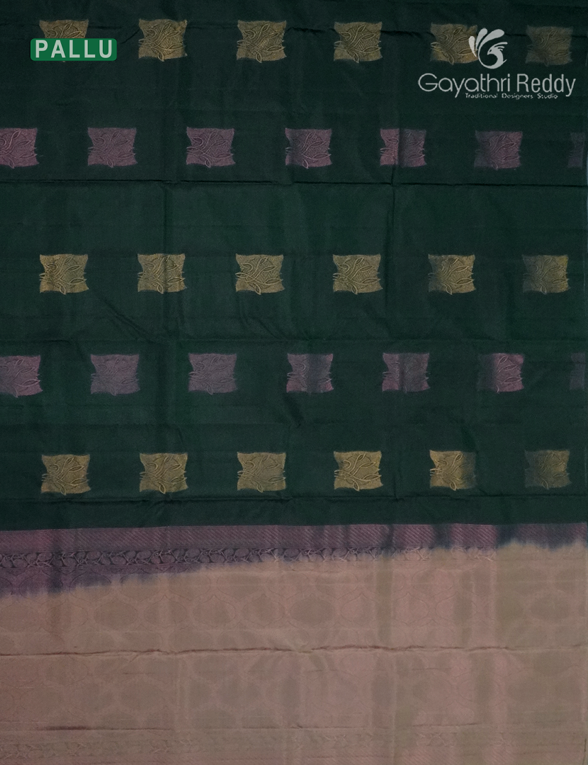 Pure Kanchipuram Silk  Saree in Bottle Green ( Butta Style )