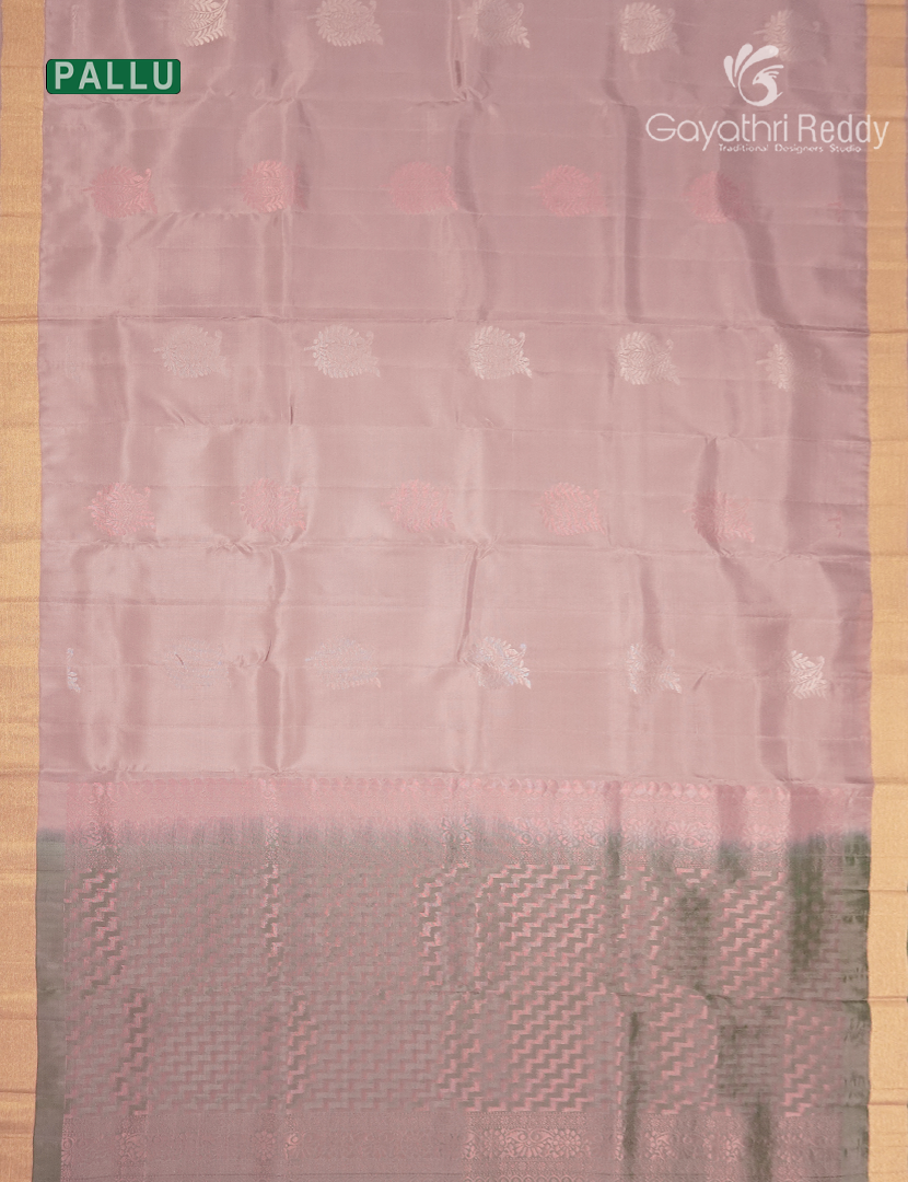 Pure Kanchipuram Silk Saree in Pastel Peach ( Small Borders )