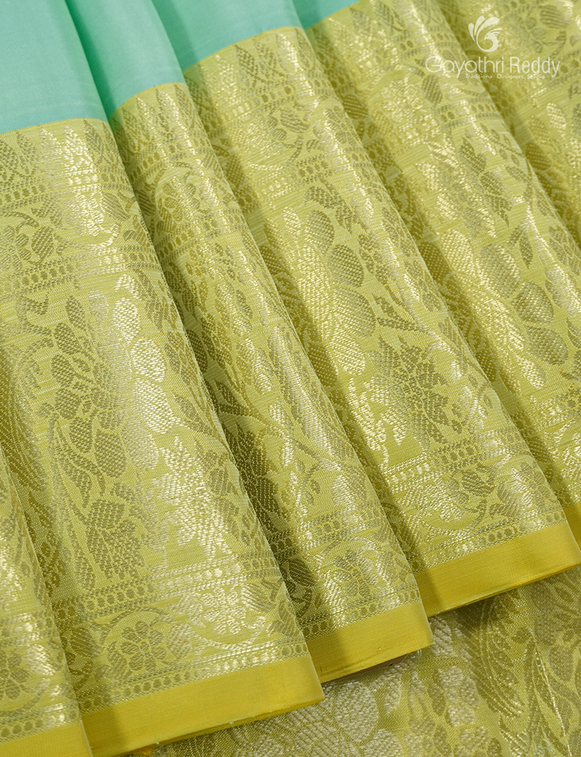 Pure Kanchipuram Vintage Silk Saree ( Medium Border ) in Pastel Sea Green and Lime Yellow