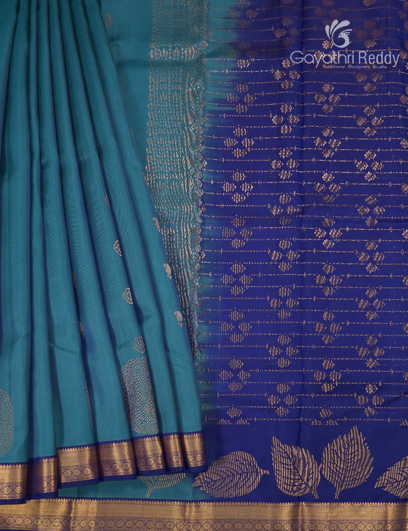 Pure Kanchipuram Silk Saree in Sea Blue and Violet